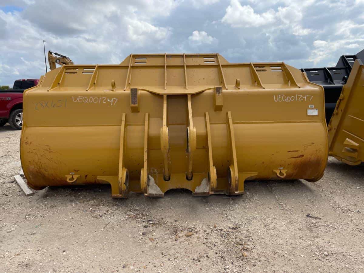 SLIGHTLY USED 988K ROCK BUCKET (323 HRS) P/N 4989992 10 YRDS MQ image 10