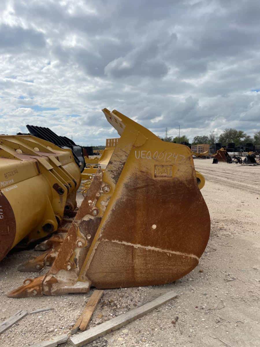 SLIGHTLY USED 988K ROCK BUCKET (323 HRS) P/N 4989992 10 YRDS MQ image 8