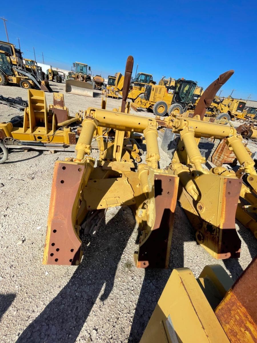 USED D8R/T SS RIPPER MQ image 1