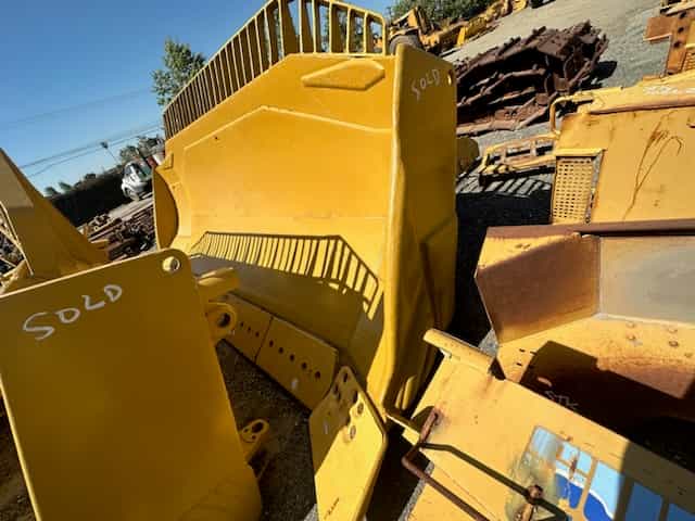 USED D10T SU BLADE FACE MQ image 3