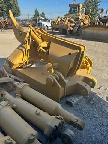 D10T SS RIPPER W/ PIN PULLER image 2