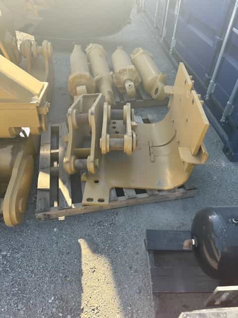 D10T SS RIPPER W/ PIN PULLER image 3