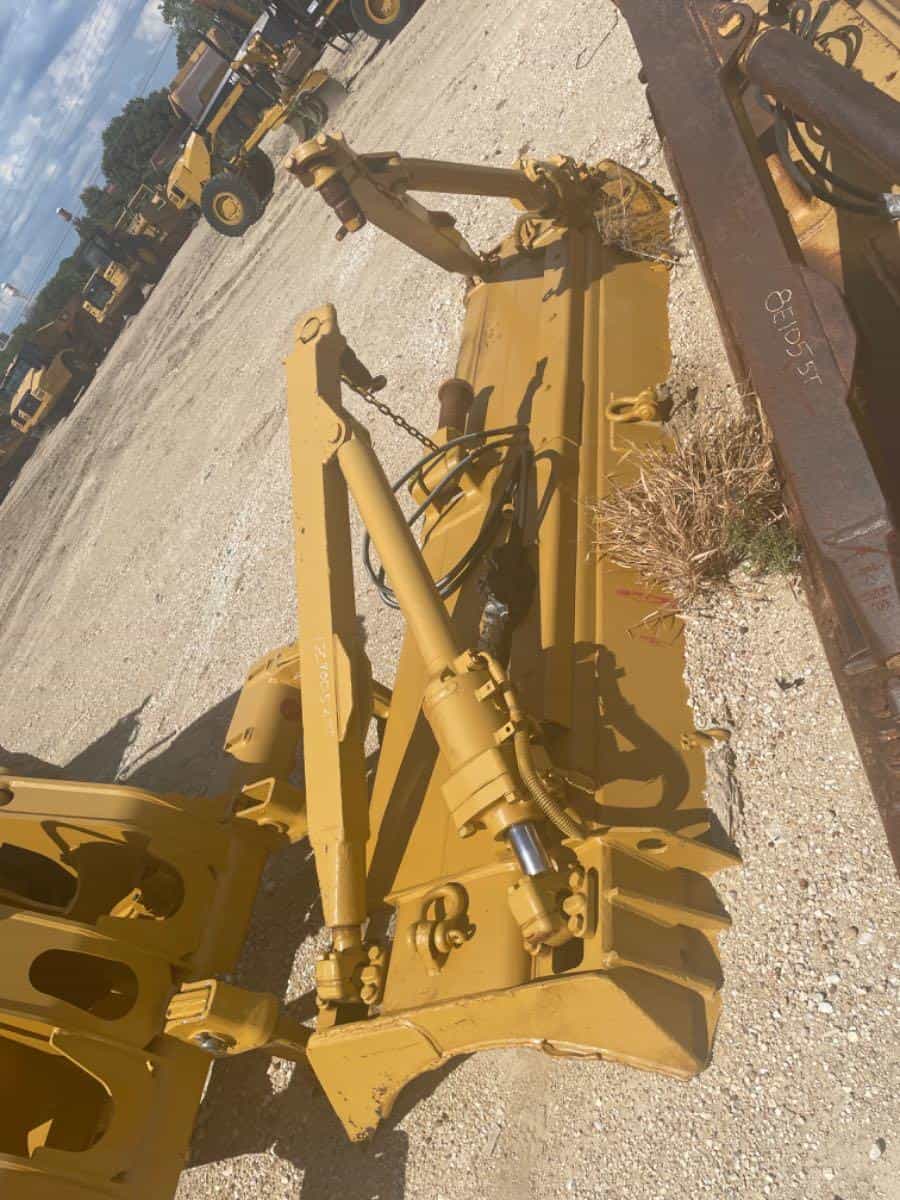 USED D6T ANGLE BLADE 9U8094 image 3