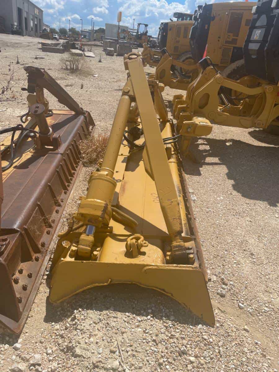USED D6T ANGLE BLADE 9U8094 image 7