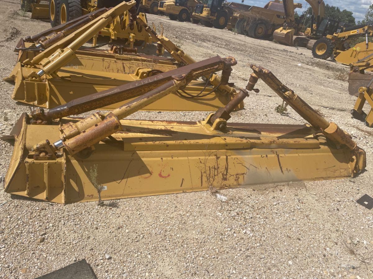 USED D6T ANGLE BLADE MQ image 1