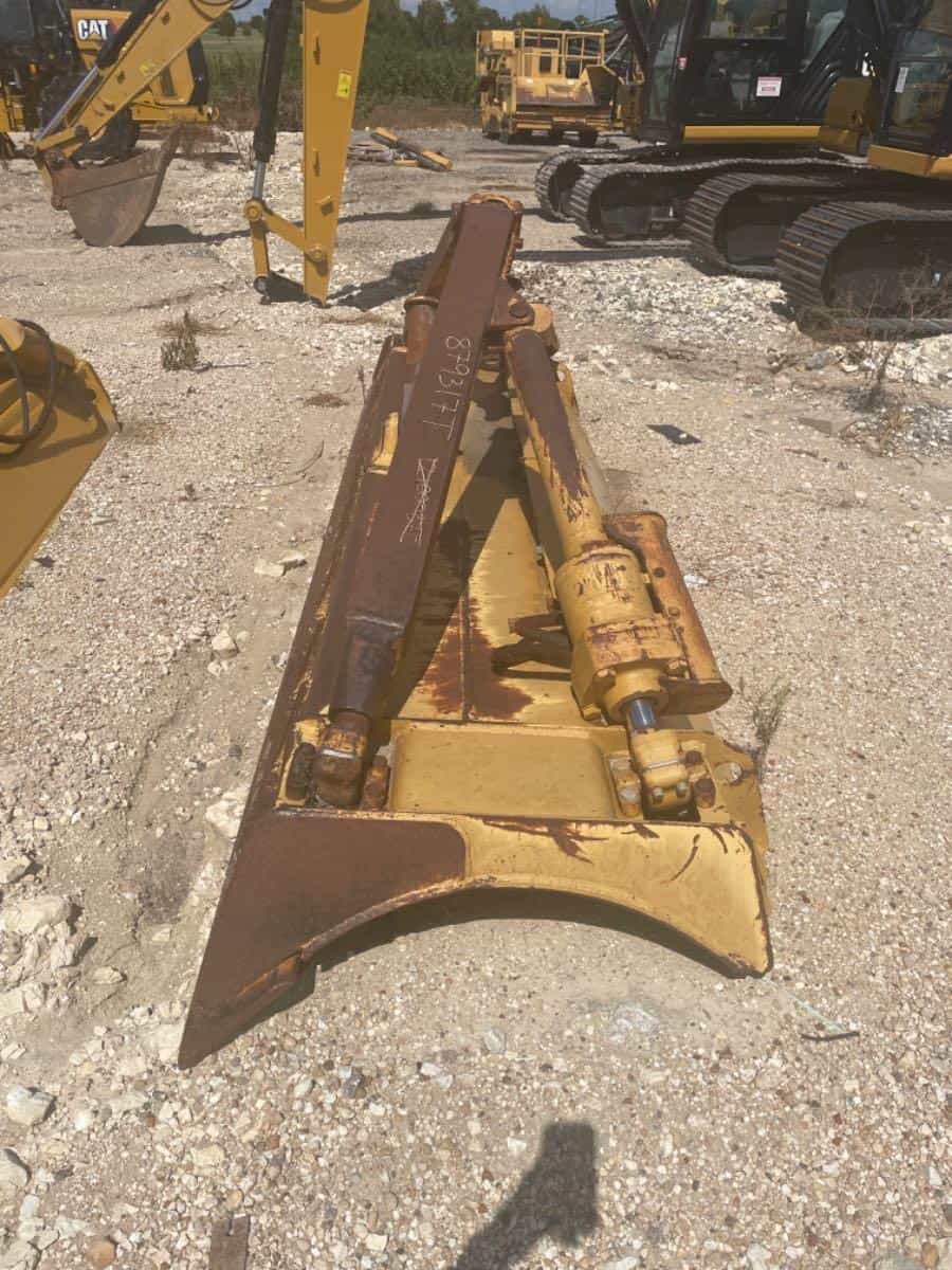 USED D6T ANGLE BLADE MQ image 2