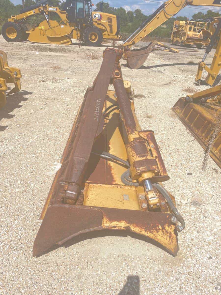 D6T XL ANGLE BLADE USED MQ image 5