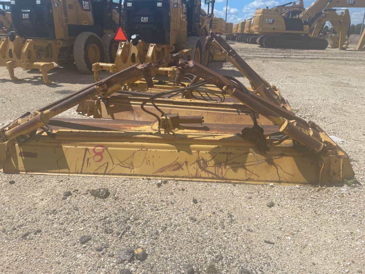 USED D6T XW ANGLE BLADE MQ image 6