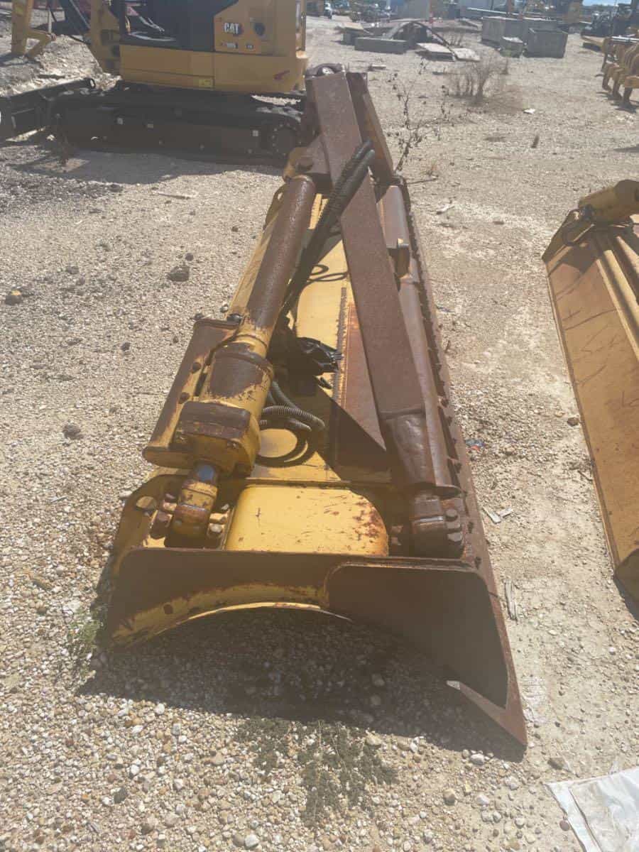 USED D6T XW ANGLE BLADE MQ image 7