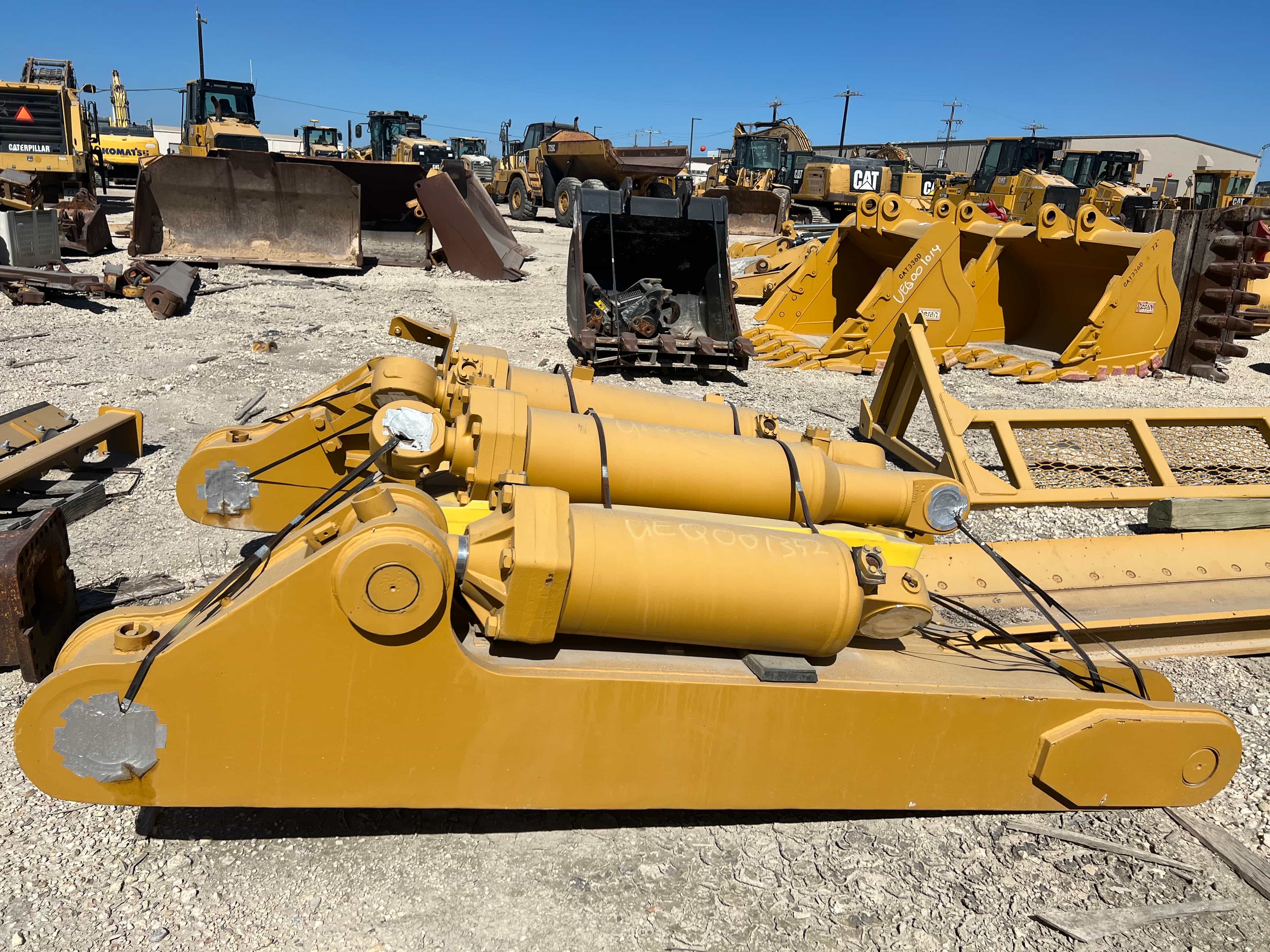 USED MS RIPPER W/ 2 SHANKS MQ image 2