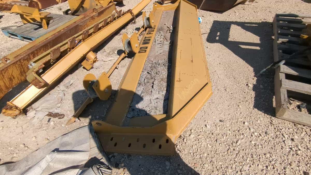 USED 740 TAILGATE MQ image 3