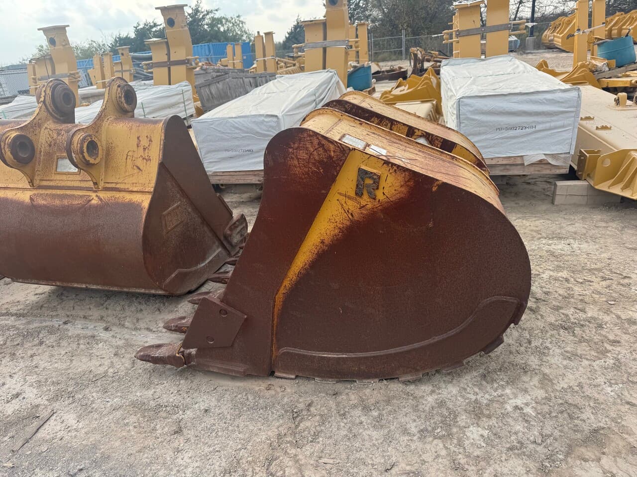 ROCKLAND B LINKAGE BUCKET *PIN GRABBER USE ONLY* MV image 1