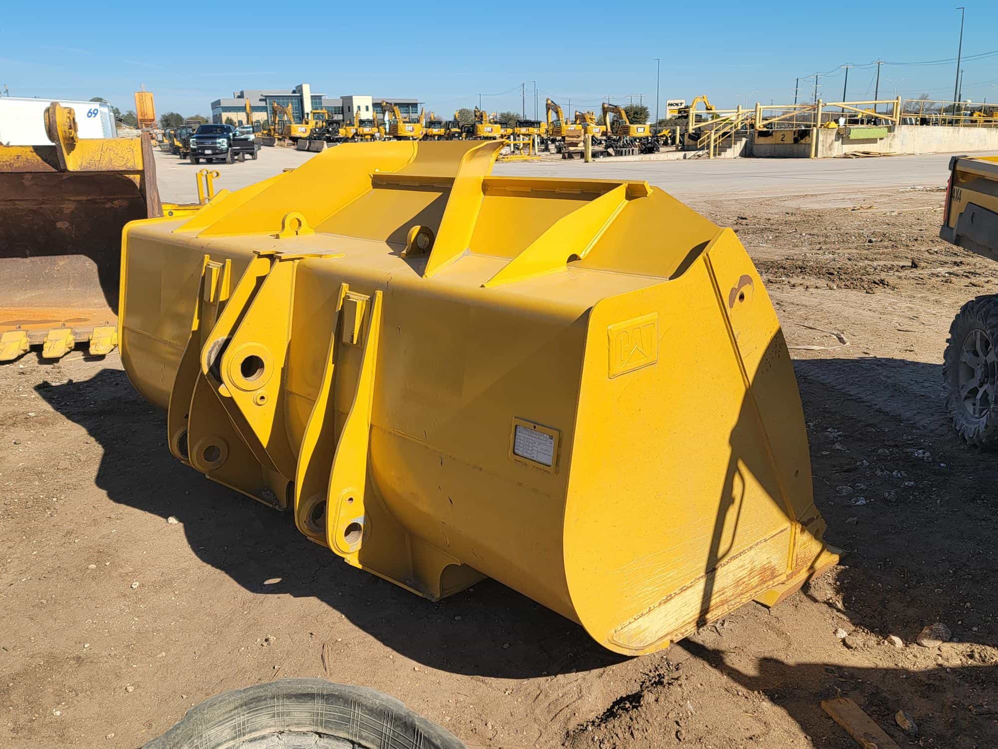 USED 950GC BUCKET MQ image 4