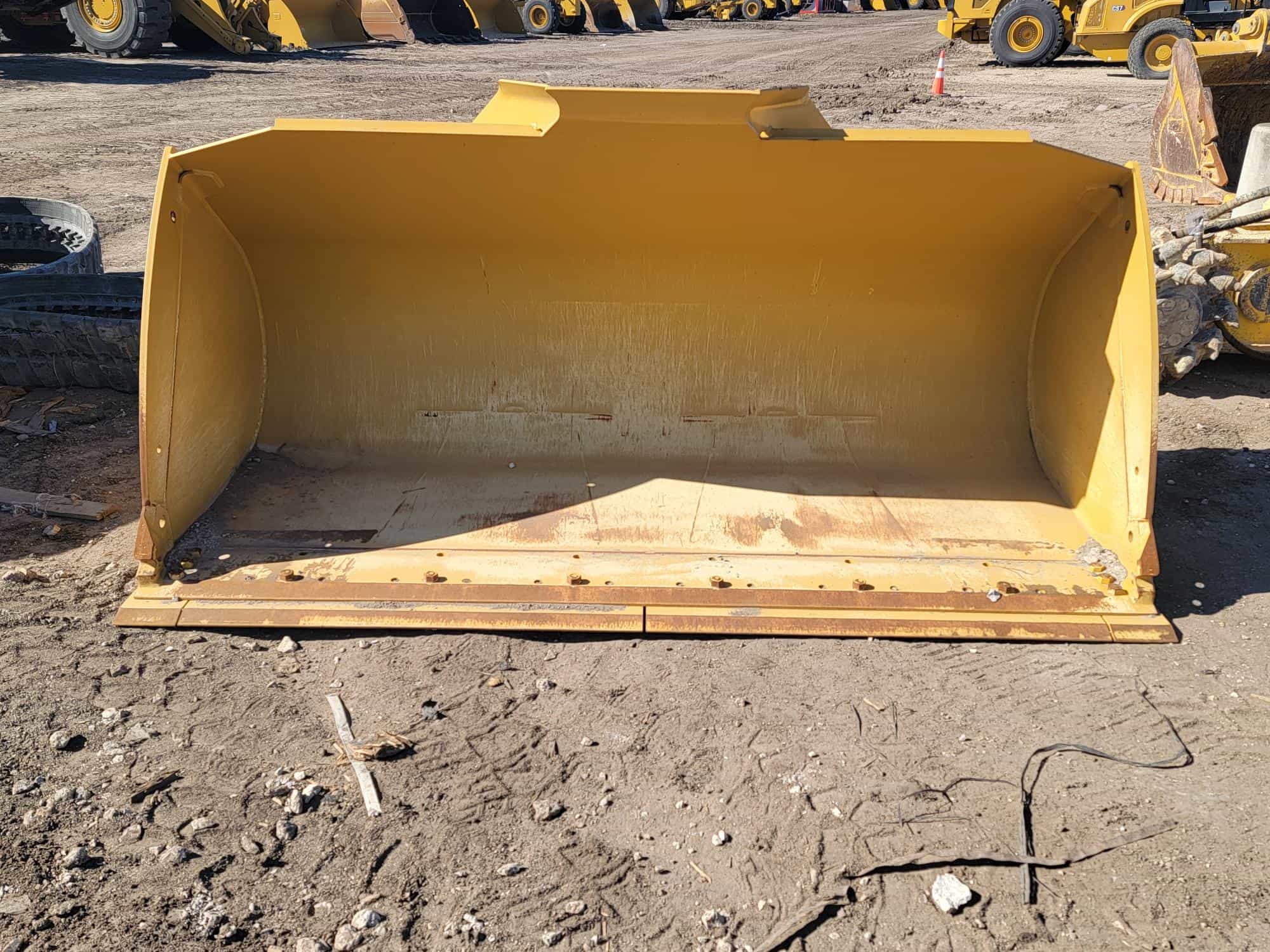 USED 950GC BUCKET MQ image 5