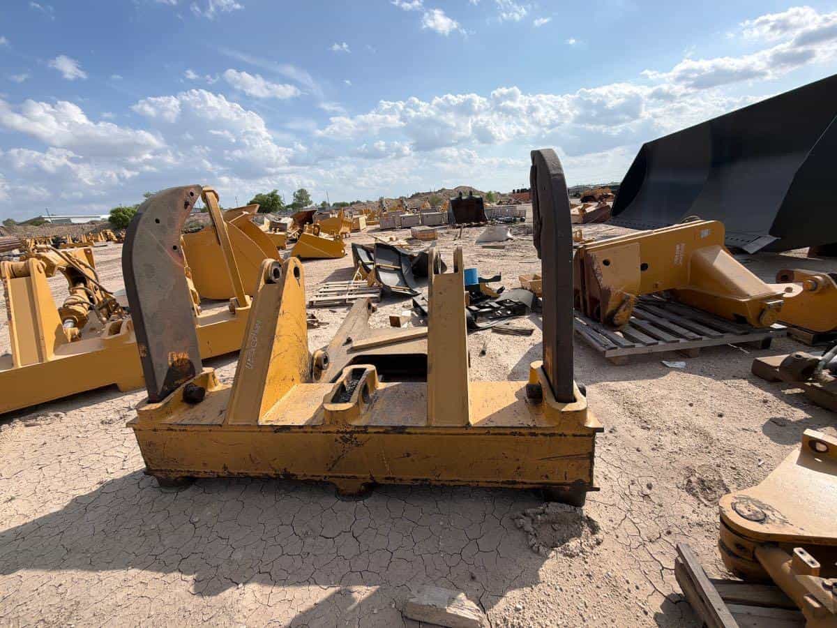 USED D8T MS RIPPER MQ image 5