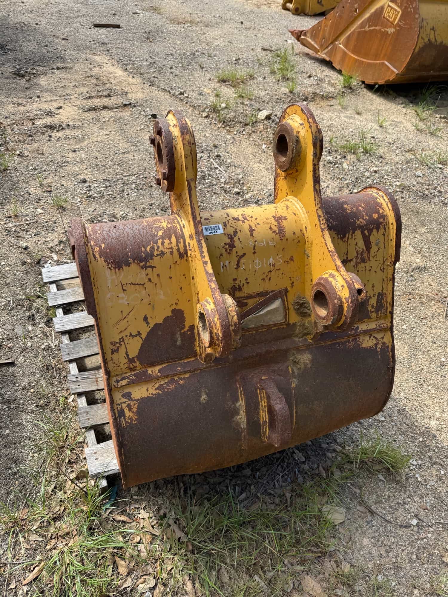 CAT 36" BUCKET FITS "A" LINKAGE MACHINES SRS image 2