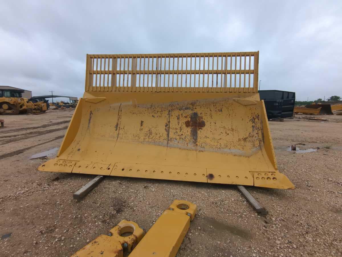 NEW D9T SU BLADE W/PUSH ARMS / TRASH RACK MQ image 1