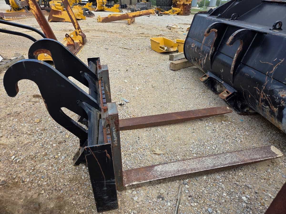 CAT 60" PALLET FORKS SRS image 4