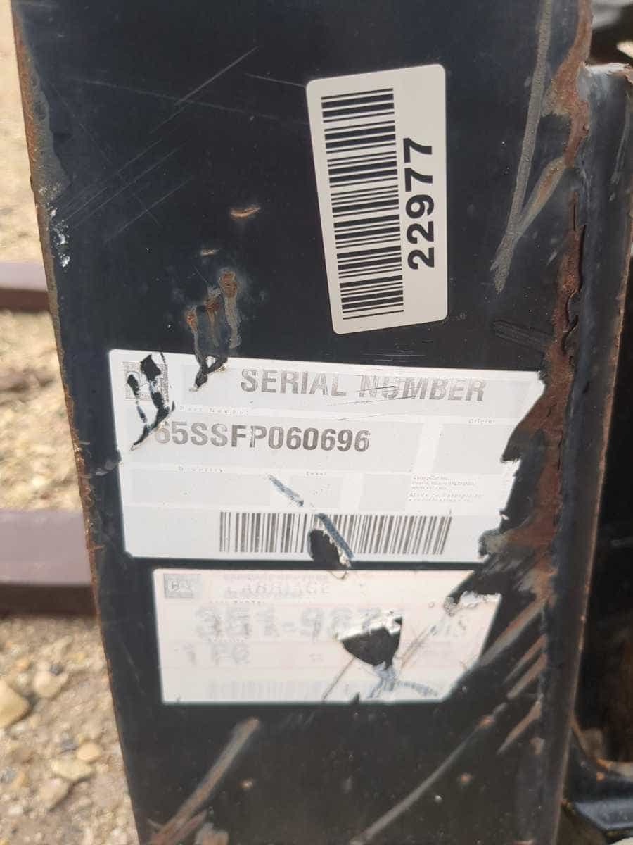 CAT CARRIAGE AND 48" FORKS FITS ALL SKID STEERS MQ image 4