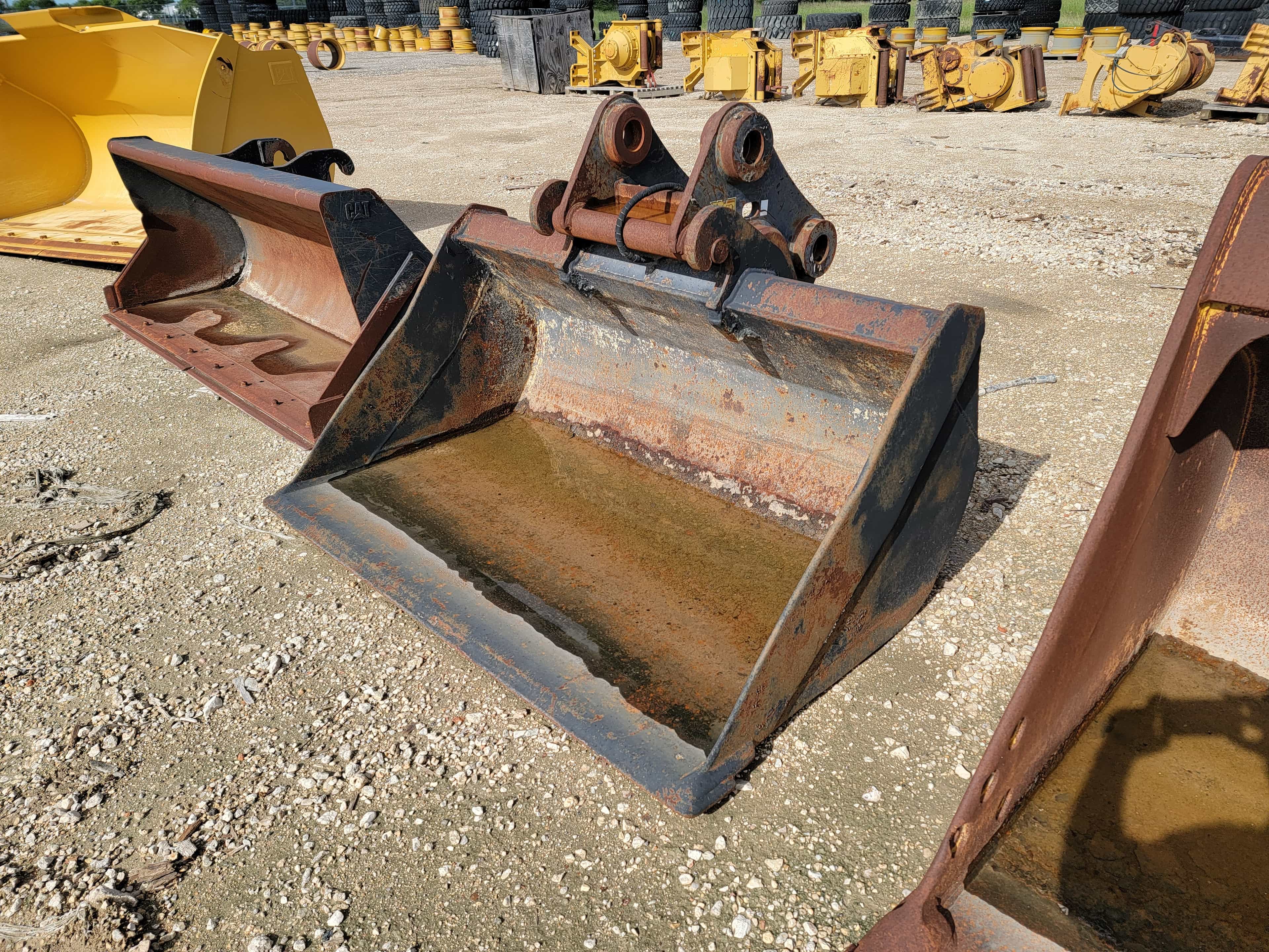 CW40 STYLE COUPLER STILL ATTACHED TO 72" DCB MQ image 3