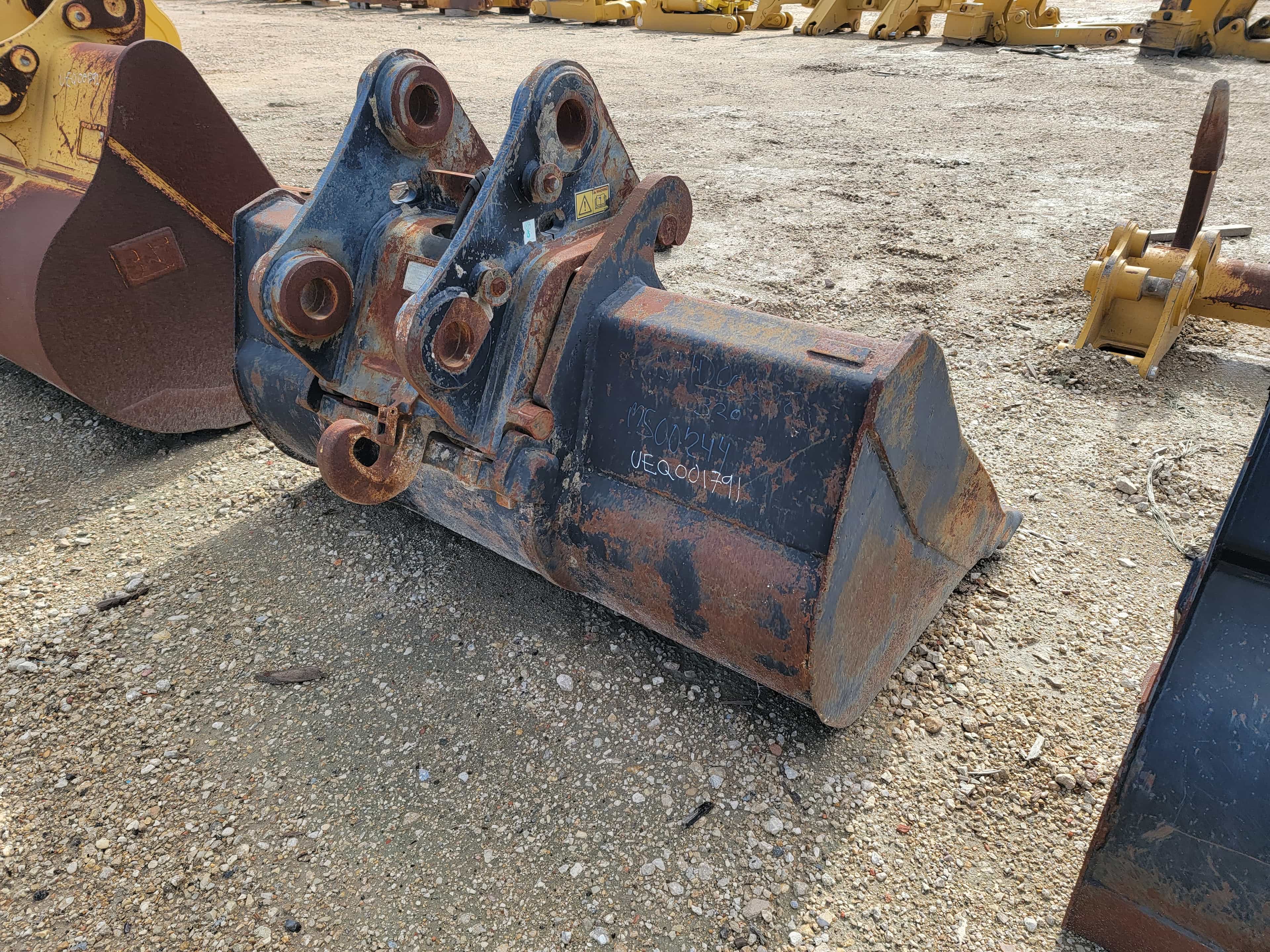 CW40 STYLE COUPLER STILL ATTACHED TO 72" DCB MQ image 5