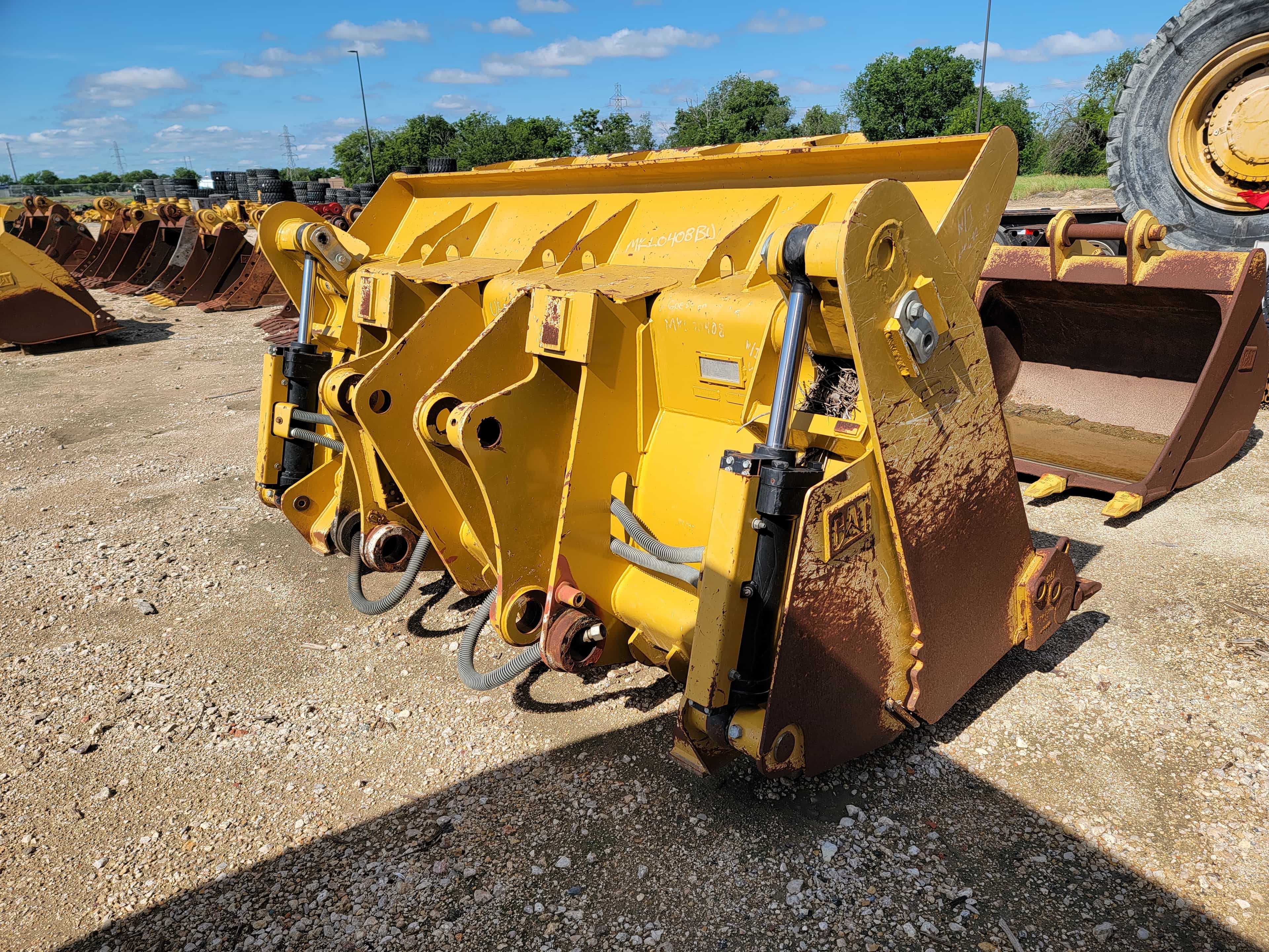 USED 973K MP BUCKET MQ image 3