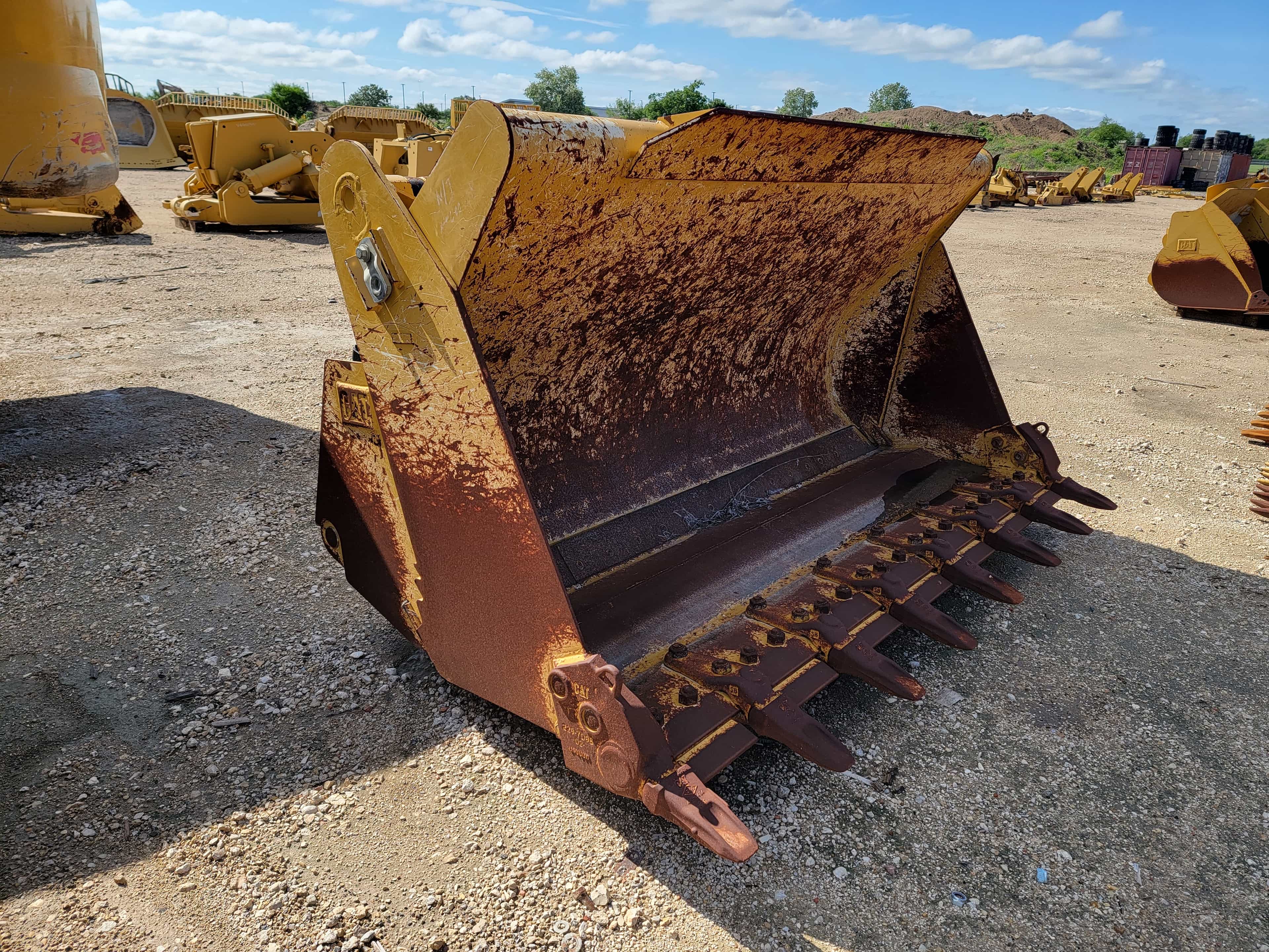 USED 973K MP BUCKET MQ image 5