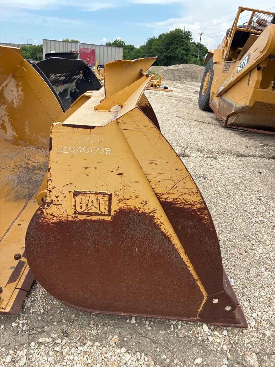 938 PIN ON BUCKET SRS image 8