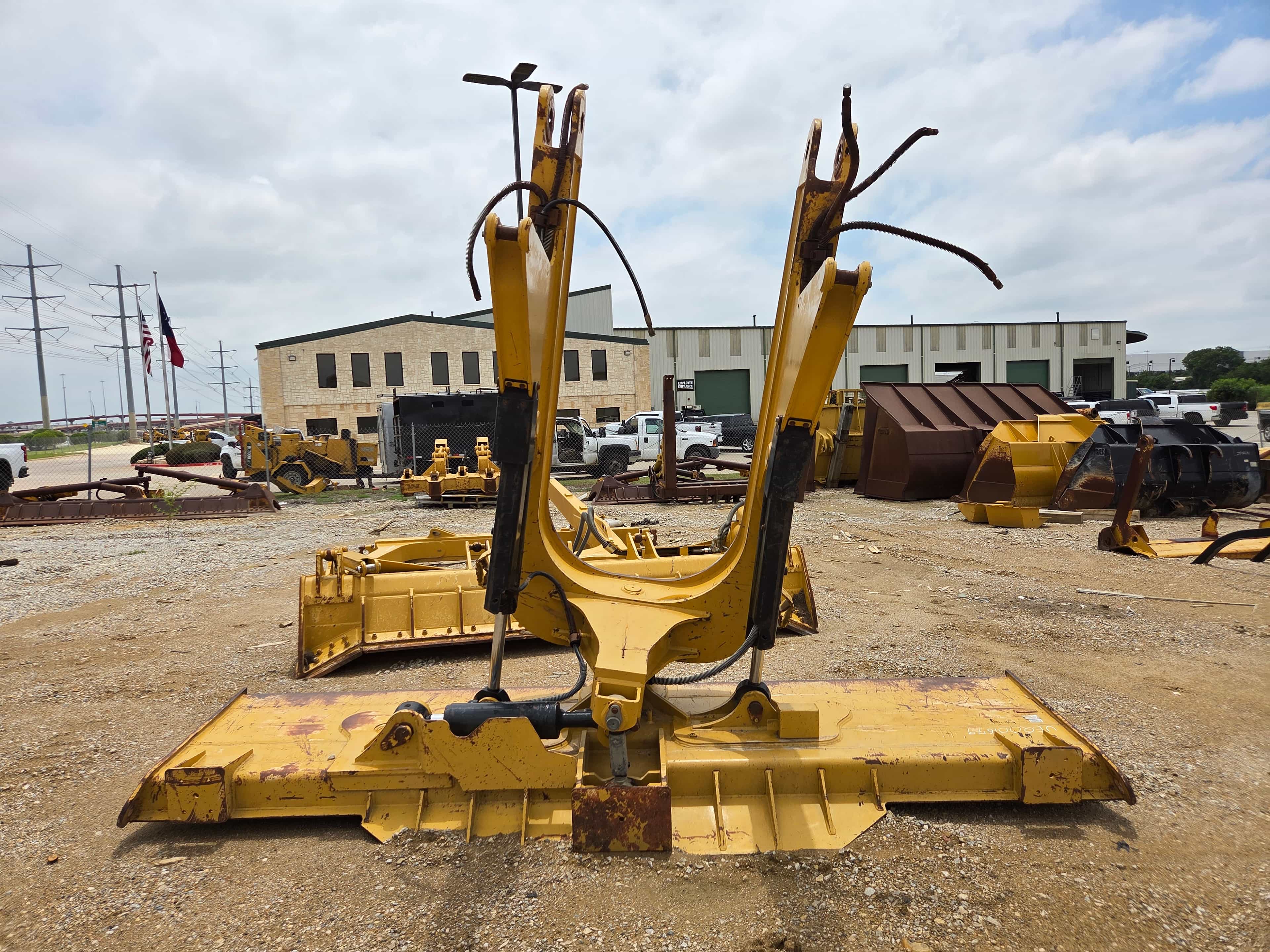 USED D6N 6WAY BLADE MQ image 6