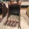 USED CAT 42" BUCKET FITS "CB"LINKAGE MQ image 1