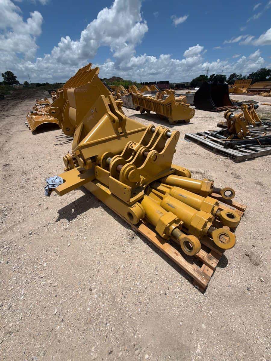 USED D8T SS RIPPER W/ PIN PULLER MQ image 3