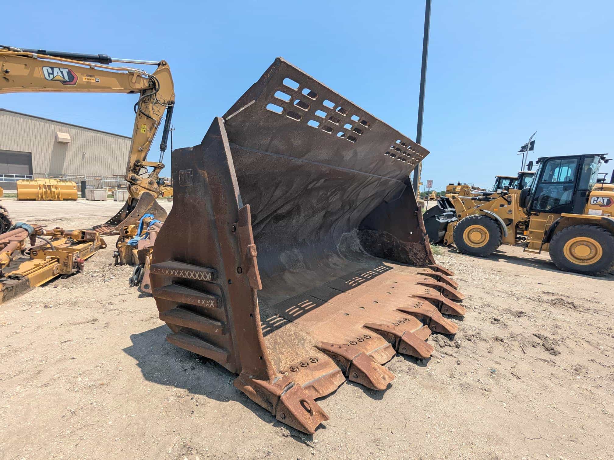 USED 992G BUCKET 16CYD MQ image 5