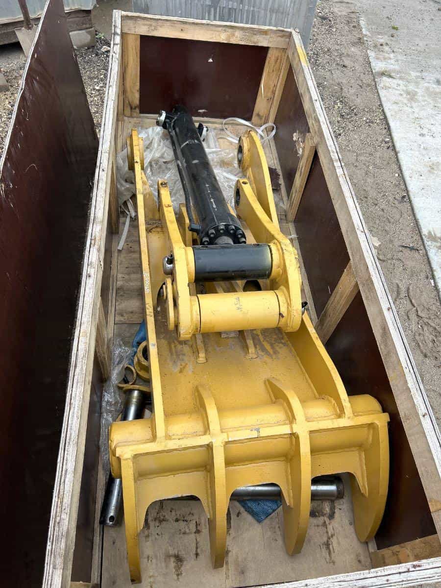 NEW BEDROCK PROPLUS THUMB FOR 36" BU / PG image 8