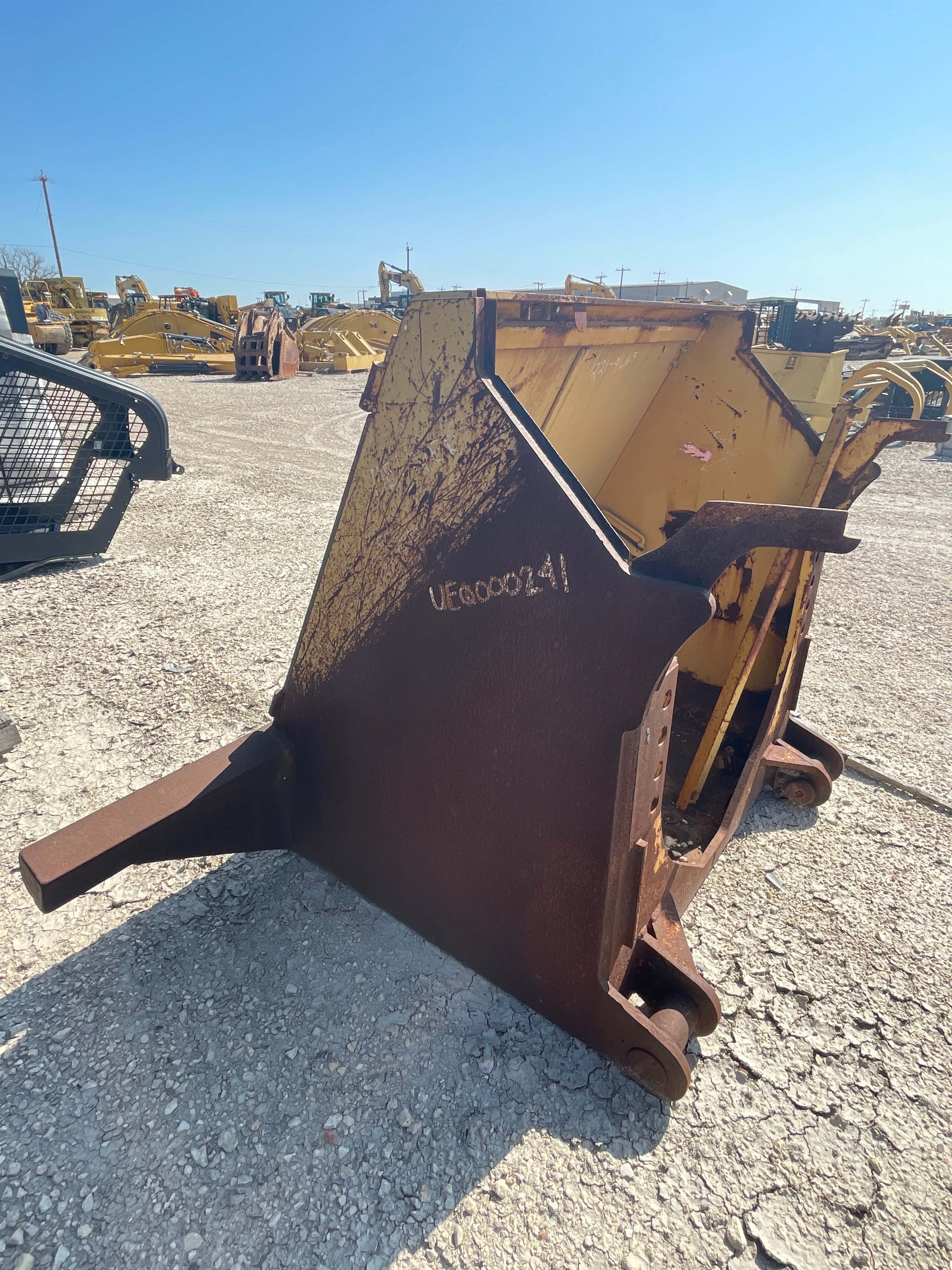 CAT D9T WASTE BOX BLH image