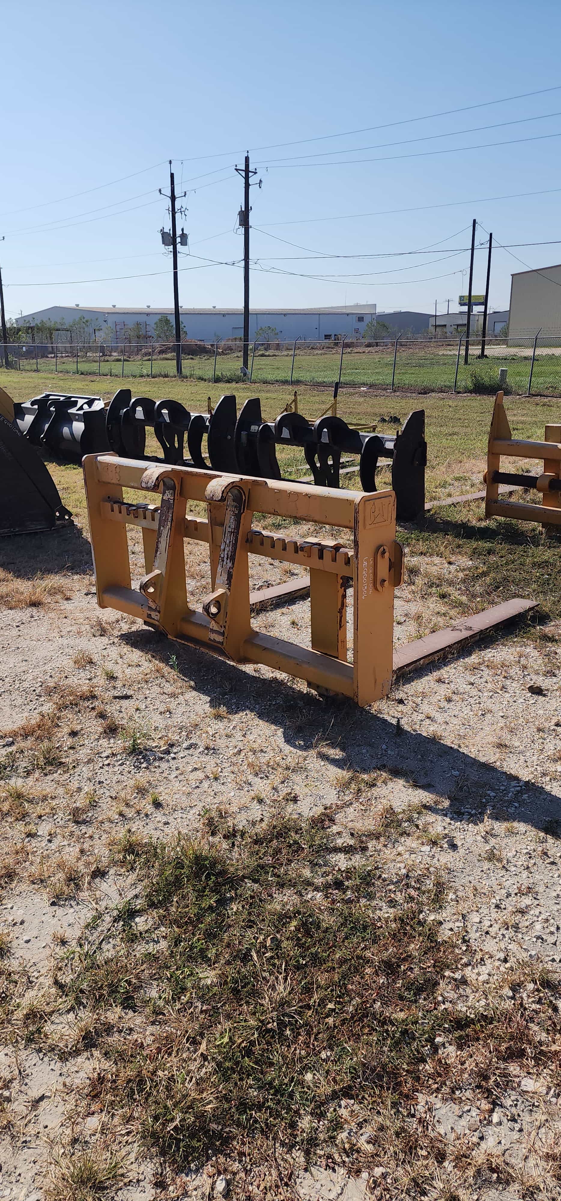 USED CAT FORKS FOR HPL 938 SIZE UNIT image 3